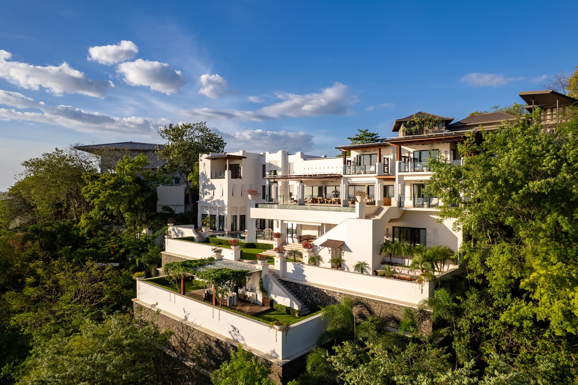 Villa Luciérnaga perched in the hillside above Tamarindo